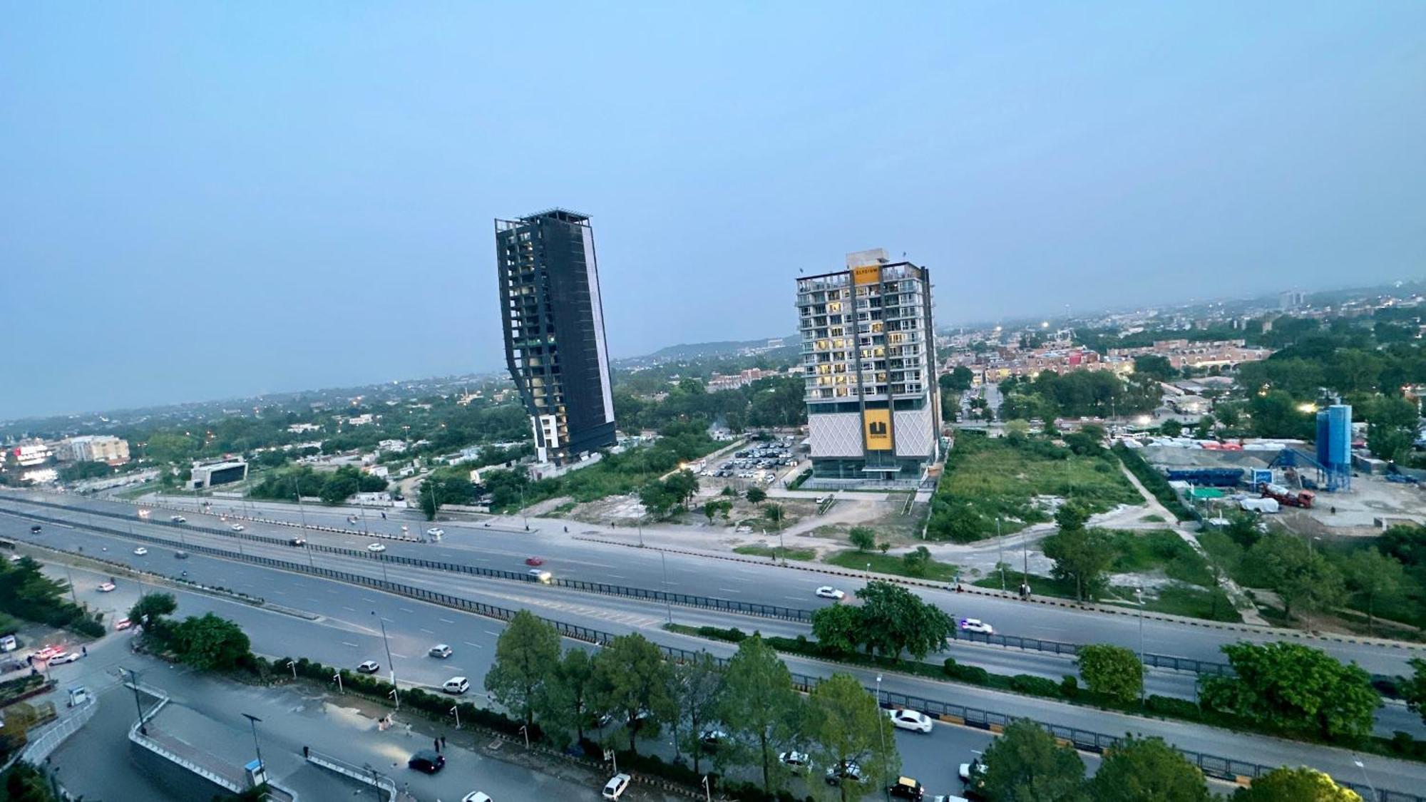 Centaurus Apartment Islamabad Exterior foto